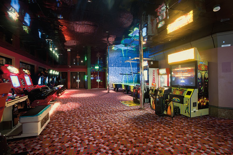 MyCruise Carnival Conquest Offentlige-arealer Casino-butikker1